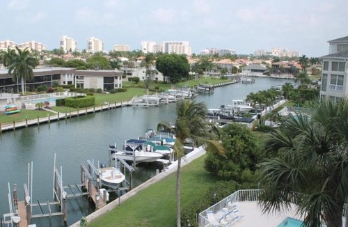 Marco Island Apartment | IslanCov405 - Islander Cove condo