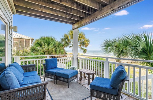 Sea Palm Village House | Island Escape ~ Beach front, Private Pool, Pet-Friendly, Fully Renovated!