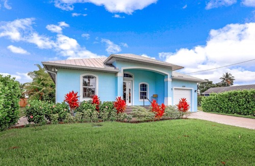 Isles of Capri House | ISLAND LIFESTYLE FAMILY VACATION HOME (BRAND NEW)