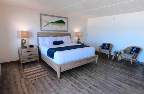 East End Hotel | Island Suites - Beachfront, boutique hotel, walk to lighthouse, dining & more