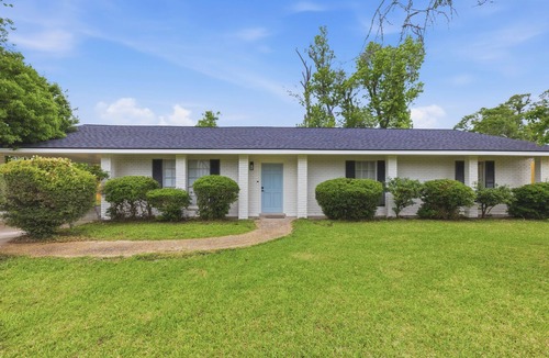 Lake Charles House | Jackpot & Greens Getaway 5 mins to Casino