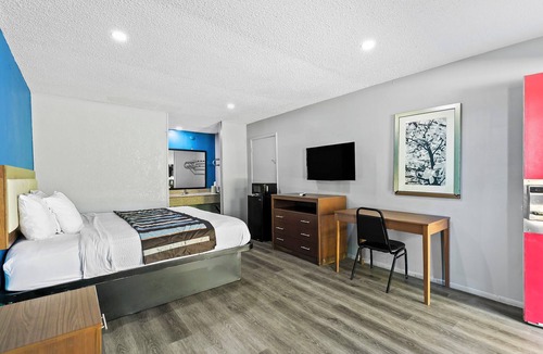 Prentiss Hotel | Jeffersonian Motor Inn by Townhouse, Prentiss MS