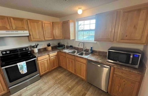 Pensacola House | Joy of Perdido! Near multiple Beaches!