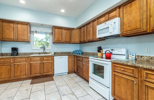 Audubon Place House | JUNE SAVINGS! Dauphin on the Gulf, Beachfront, 5/4.5, Sleep 12