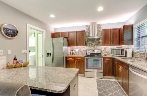 Jupiter Farms House | Jupiter Cottage w/Patio, Gas Grill & Fire Pit!
