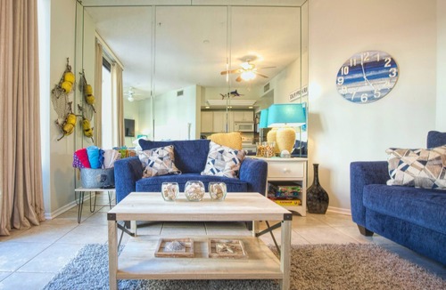 Scenic Gulf Drive Apartment | K1 Beachfront Studio, Ground Floor w/Beach Service Included, Newly Renovated
