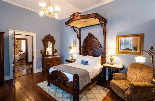 Jefferson Bed & Breakfast | Kennedy Manor B&B