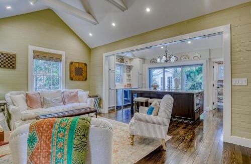 Meadows House | Keys Please