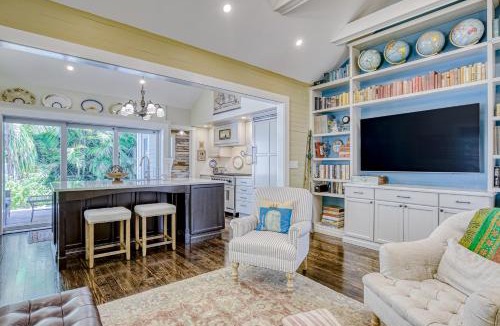 Meadows House | Keys Please