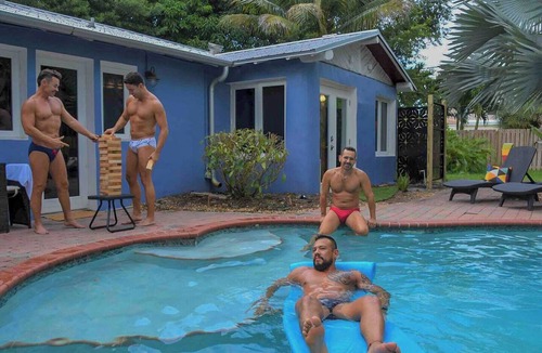 Wilton Manors Cottage | Kiki 3 - Men's Clothing optional Guest House