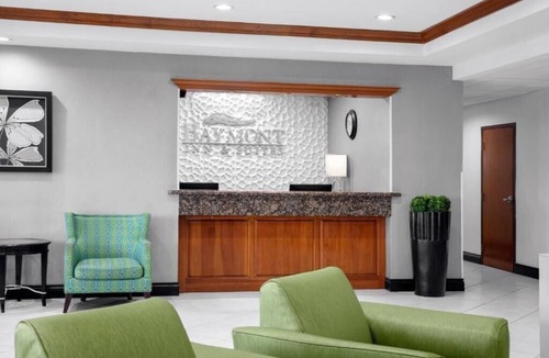 Doral Apartment | King Room Near Doral Park Centre MIA