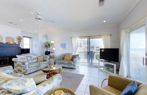 Treasure Beach Village House | King's Crown