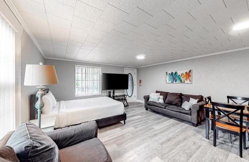 Laguna Beach House | Kool Breeze