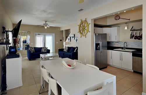 Navarre Beach House | La Favorita | Pet Friendly, Sound View, Beach!