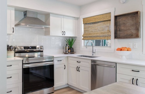 Old Town Condo | ~LA MAISONNETTE~ Gated condominium 1 block from the allure of Duval Street.