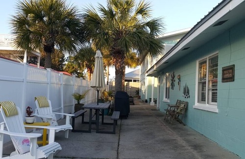 Kiska Beach Cottage | La Margarita - Sunnyside Breeze Cottage/Walking Distance to Laguna Beach