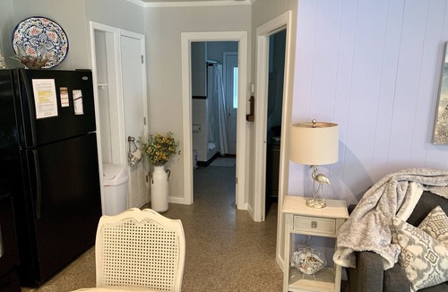 Kiska Beach Cottage | La Maria - Sunnyside Breeze Cottage/Walking Distance to Laguna Beach