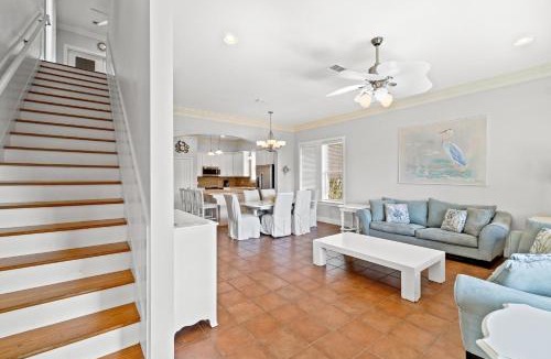 Fort Bay House | La Valencia Villas