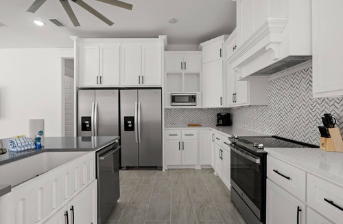 Laguna Beach Estates House | Laguna Beach White House - SUPER Luxe and Upscale, Steps from Beach Sleeps 15