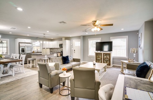 Lake Charles House | Lake Charles Home w/Gas Grill & Fenced-In Yard!