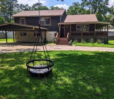 Montgomery House | Lake ConRoy Estates - Unit B with Pool Access