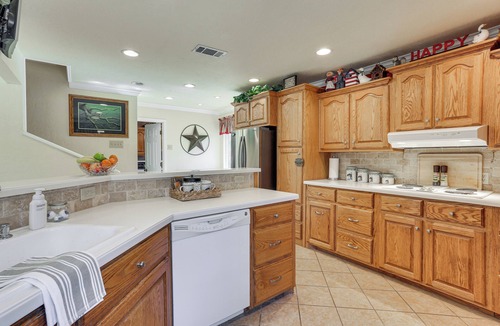 Broaddus House | Lake Days on Sam Rayburn! Wooded Retreat w/Yard