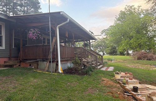 Downsville Cabin | Lake front Cozy 3- br Boat Ramp Outdoor kitchen New pier n 20x20 deck Porch