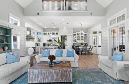 Watercolor House | Lake-Front Serenity, Watercolor