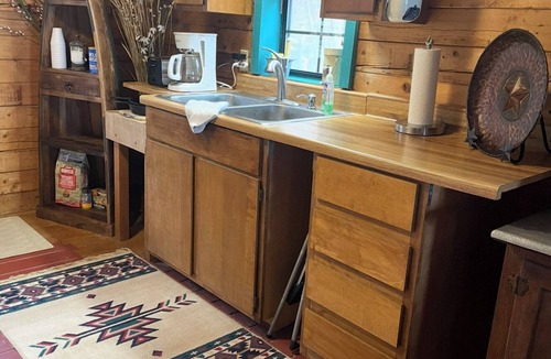 Avinger Cabin | Lake front