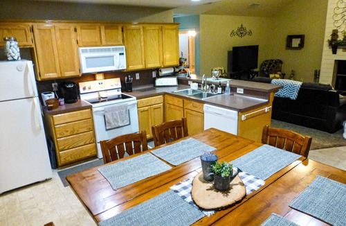 Holly Lake Ranch Cabin | LAKE & GOLF RESORT Cabin in Holly Lake Ranch w/Golf+Pools+Fishing+Kayaking+more!
