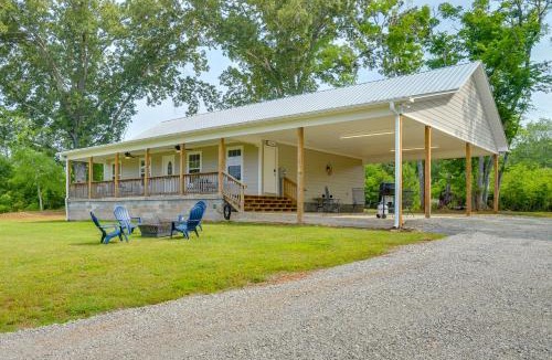 Langston House | Lake Guntersville Vacation Rental w/Fire Pit