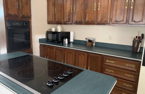 Mineola House | Lake Holbrook waterfront getaway!