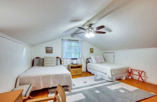 Coldspring Cabin | Lake Livingston Cabin: Half-Mi to the Water!