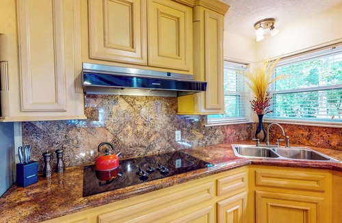 Cape Royale House | Lake Livingston Hideaway: Peaceful Waterfront Home