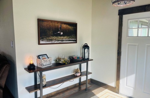 Lone Oak House | Lake Side Retreat Private Dock, Boat Lift, Game Room, Fire Pit & Amazing Sunsets