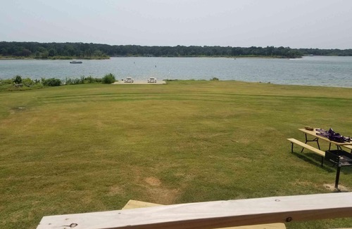 Mead Cabin | Lake Texoma Lakefront Cabin - South of the Border
