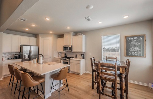 Eureka House | Lake View Dreams- Sunsets, Fishing, Lake Access and More!