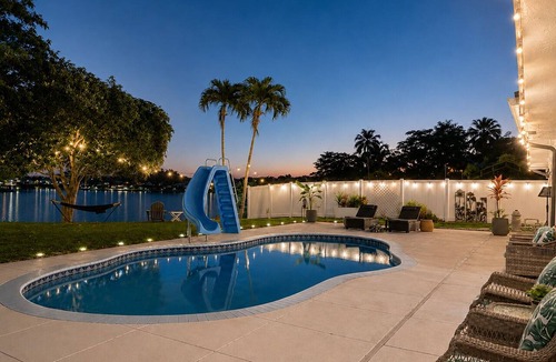 Survey Creek House | Lakefront Coastal Getaway/Private pool~4BR~sleeps 10