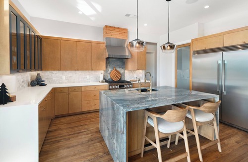 Honey Grove House | Lakefront Estate, Sleeps 12, Massive Bunkroom, and Pickleball Court.