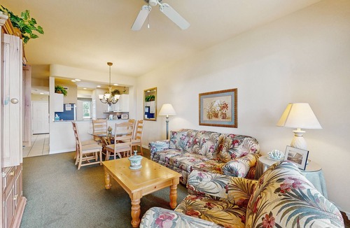 Naples Condo | Lakefront home with water view, golf, pool, hot tub, & tennis