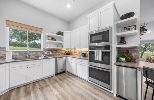 Leon Junction Cabin | Lakeside Lodge w/Saloon, Hot Tub, and Game Room