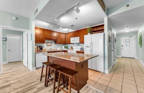 Panama City Beach Condo | Laketown Wharf 1331