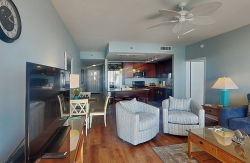 Panama City Beach Condo | Laketown Wharf Resort by Southern Vacation Rentals