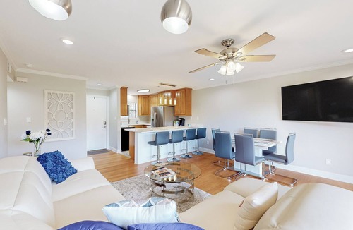 Diamondhead Condo | Lanai Village Condo w/Pool & Tennis! Dog Friendly