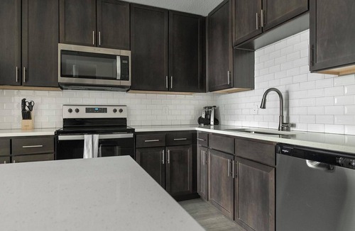Palmetto Apartment | Landing | Amazing 1BD, Clubhouse, Gym
