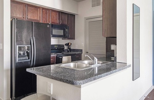 Northeast Houston Apartment | Landing | Amazing 2BD, Clubhouse, Game Room