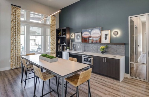 Fate Apartment | Landing | Amazing 2BD, Gym, Pool