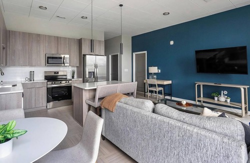Civil Rights Historic District Apartment | Landing | Amazing 3BD in Fountain Heights
