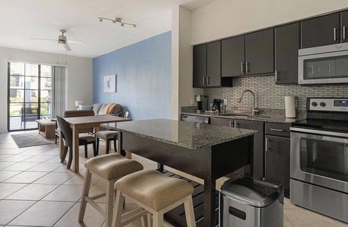 Miramar Apartment | Landing | Beautiful 1BD, Clubhouse, Gym