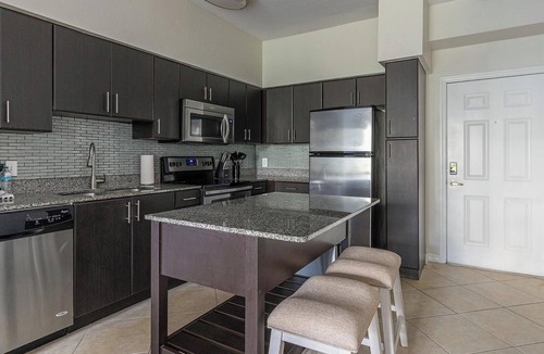 Miramar Apartment | Landing | Beautiful 1BD, Clubhouse, Gym